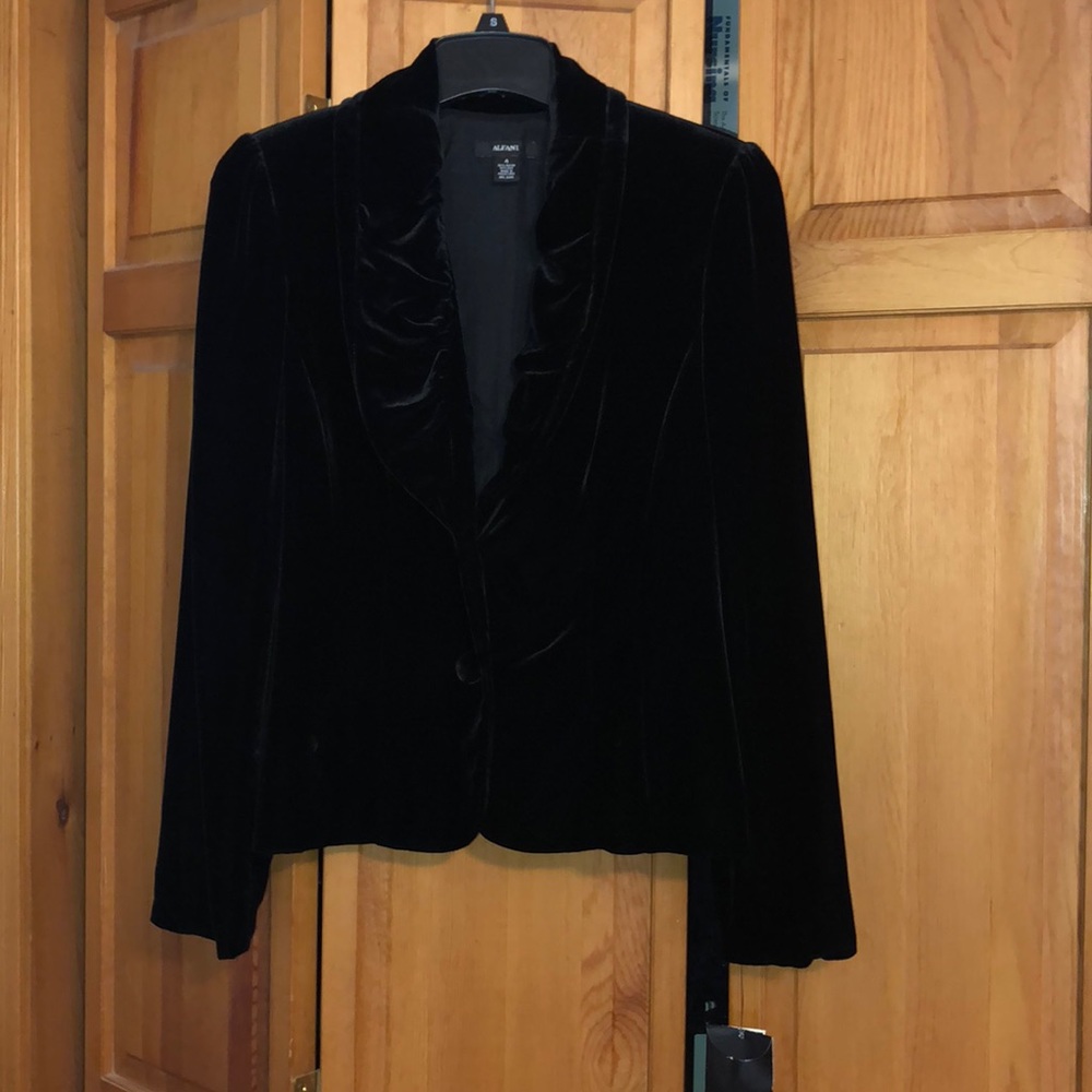 Alfani Velvet Blazer - Size 4